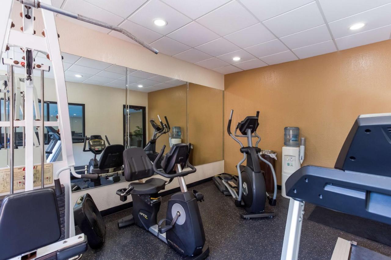 Best Western Logan Inn Chapmanville Екстериор снимка