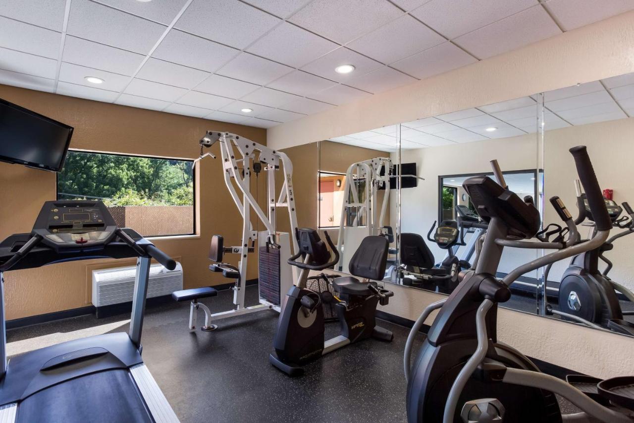 Best Western Logan Inn Chapmanville Екстериор снимка