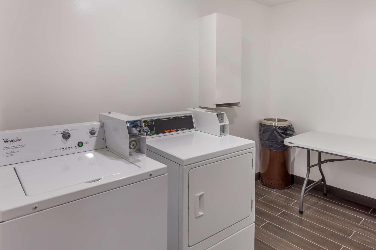 Best Western Logan Inn Chapmanville Екстериор снимка