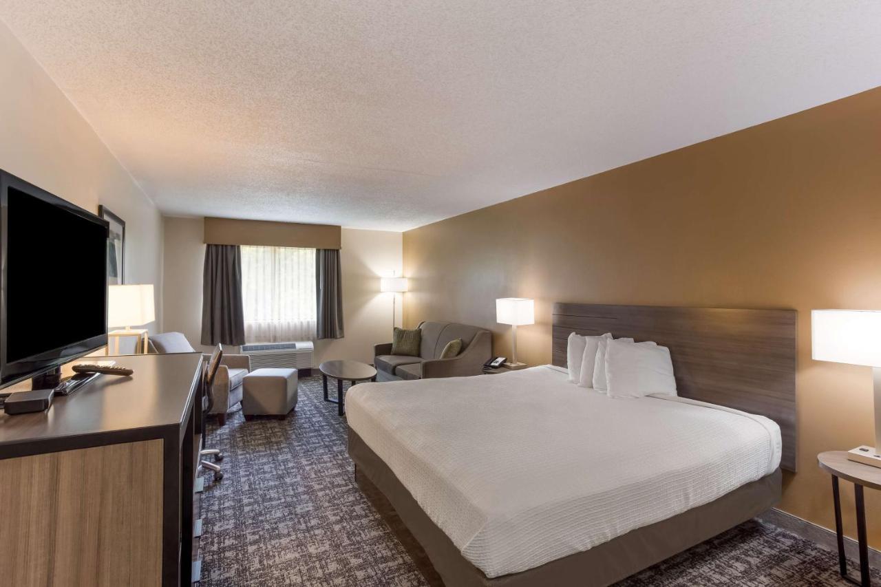 Best Western Logan Inn Chapmanville Екстериор снимка