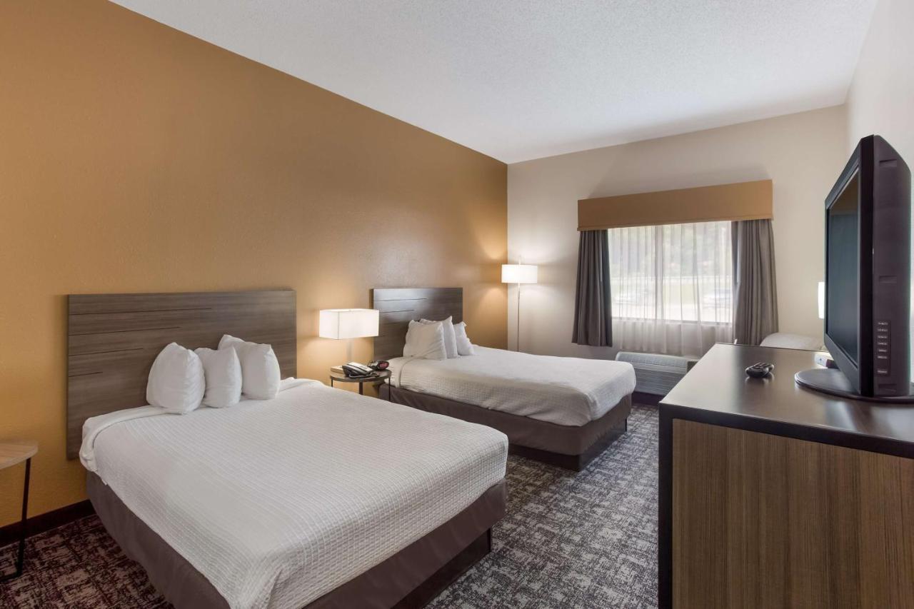 Best Western Logan Inn Chapmanville Екстериор снимка