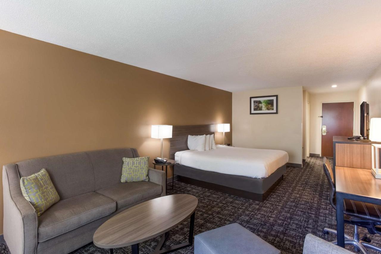 Best Western Logan Inn Chapmanville Екстериор снимка