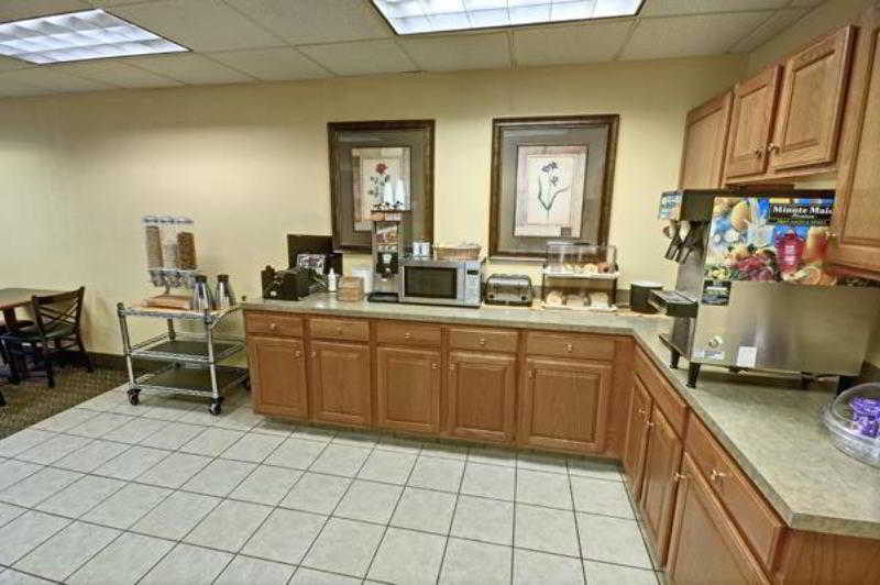 Best Western Logan Inn Chapmanville Ресторант снимка